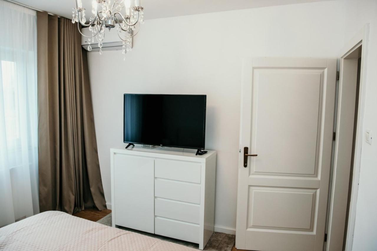 Apartament De Lux Ultramodern In Zona Centrala Temesvár Kültér fotó