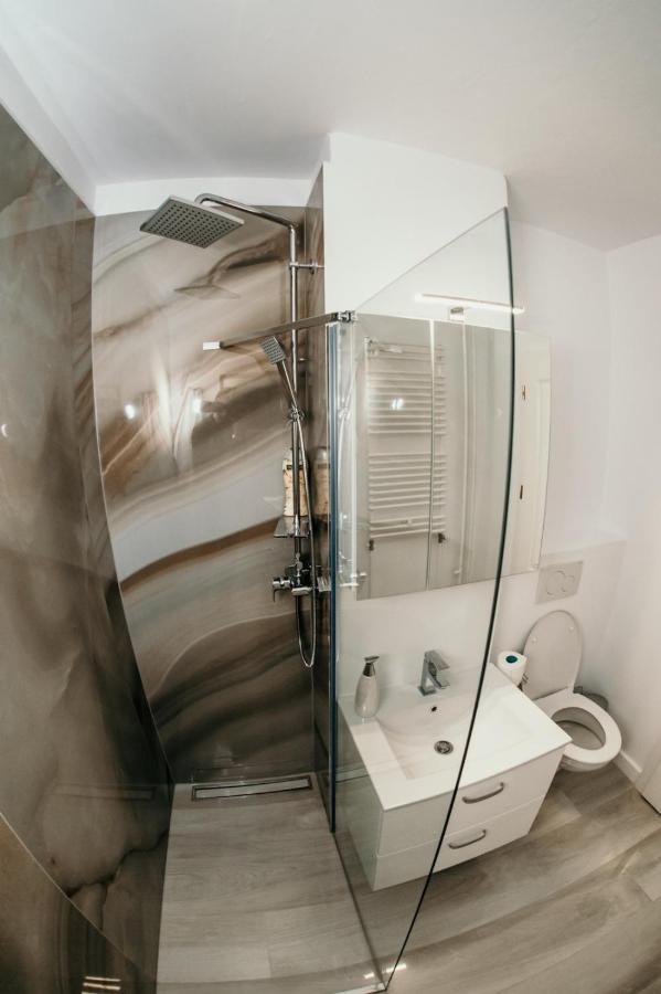 Apartament De Lux Ultramodern In Zona Centrala Temesvár Kültér fotó