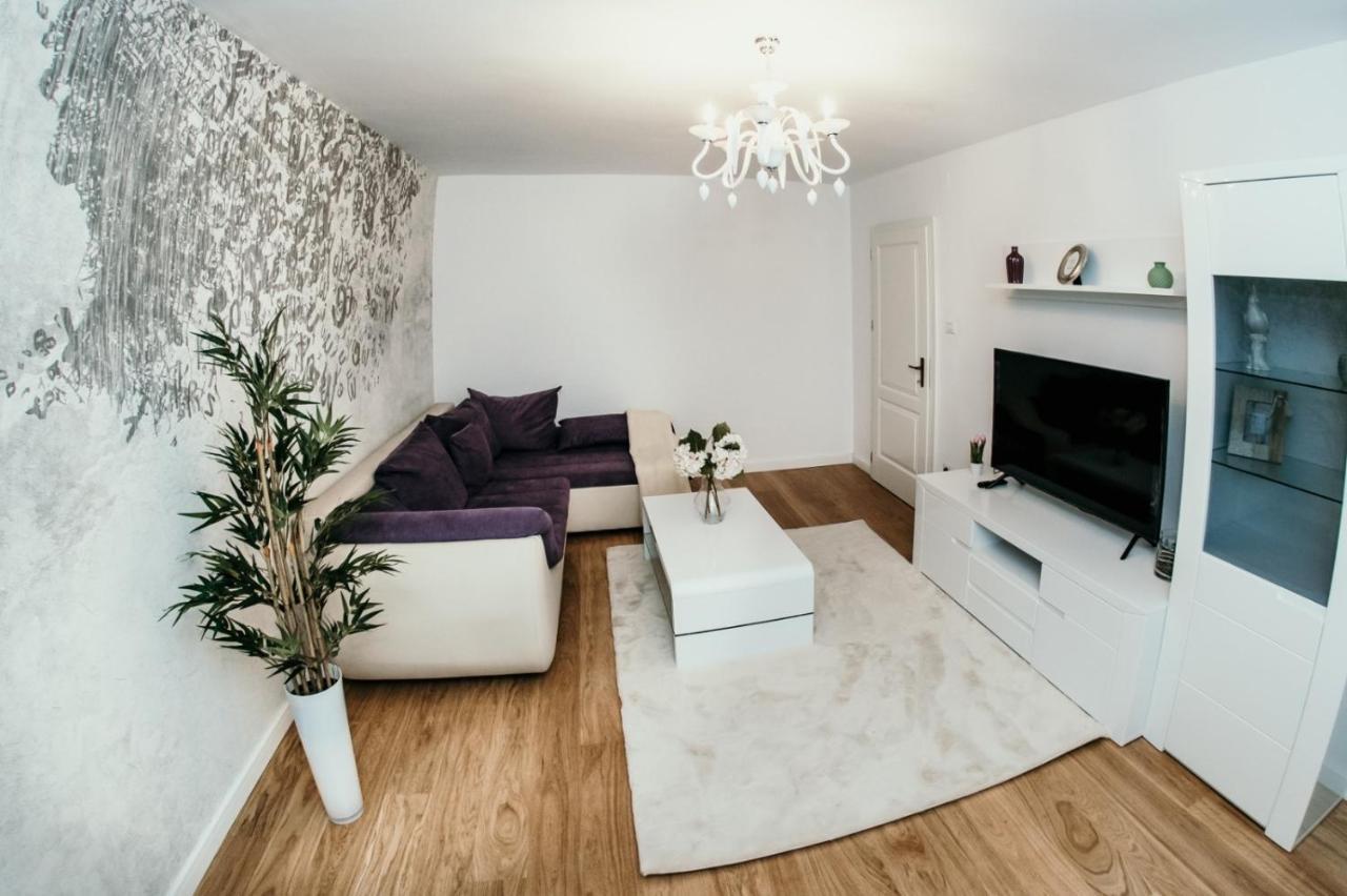 Apartament De Lux Ultramodern In Zona Centrala Temesvár Kültér fotó